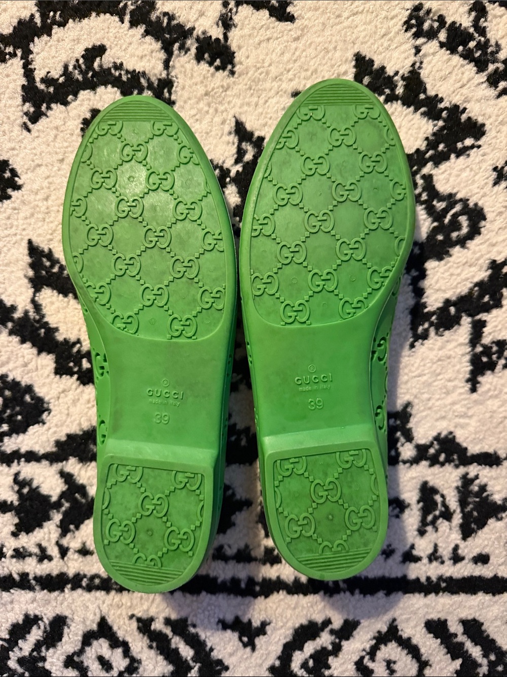 Gucci Authentic Green Ballet Flats - Picture 2 of 8